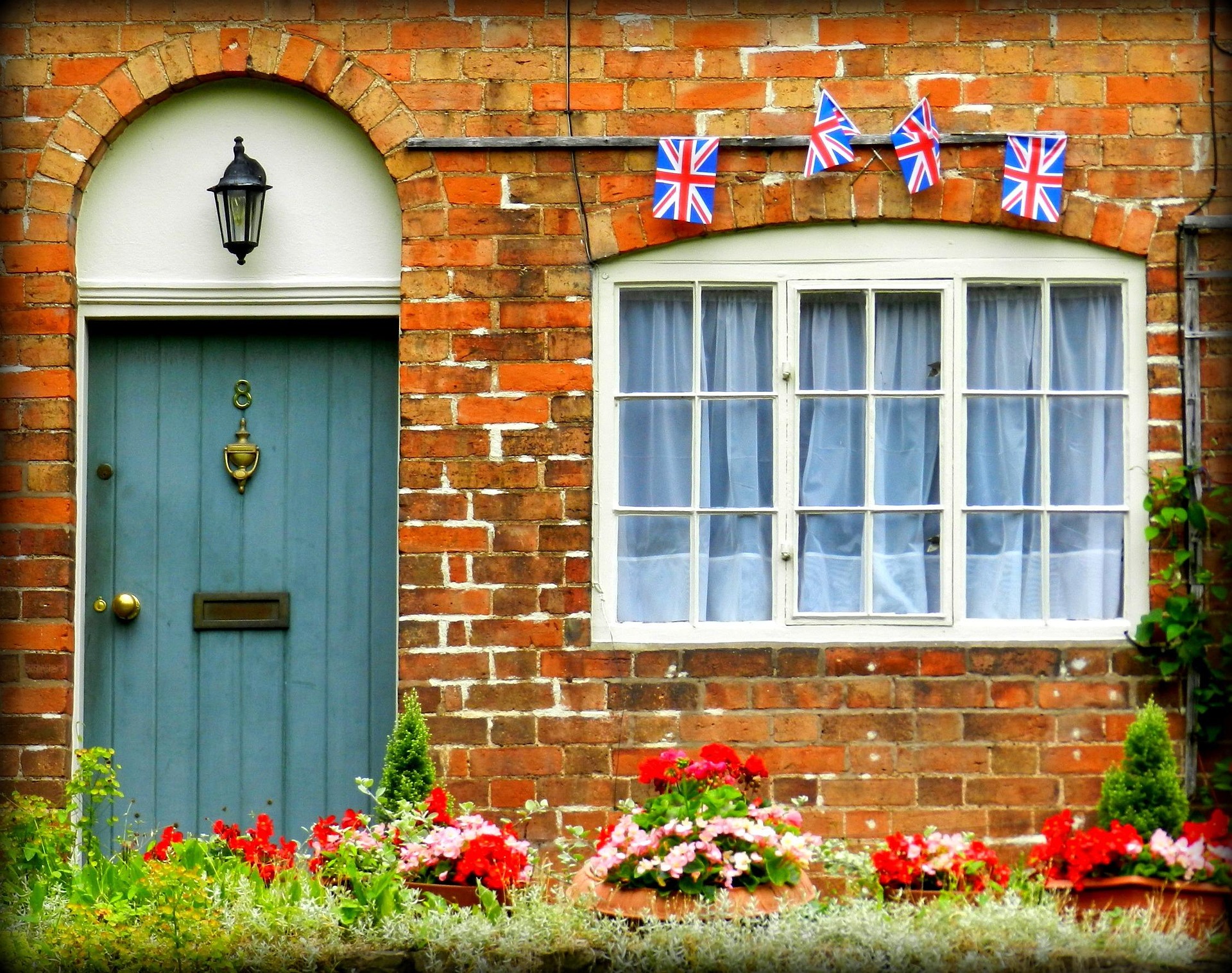 comehaveapeace-england-116004_1920